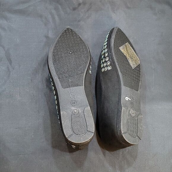 BRAND NEW FOREVER STUDDED POINTED TOE WOMEN"S BALLET FLATS - Picture 10 of 13